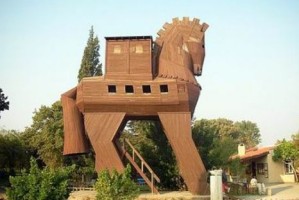 Bankless：谁有能力控制比特币ETF这匹特洛伊木马